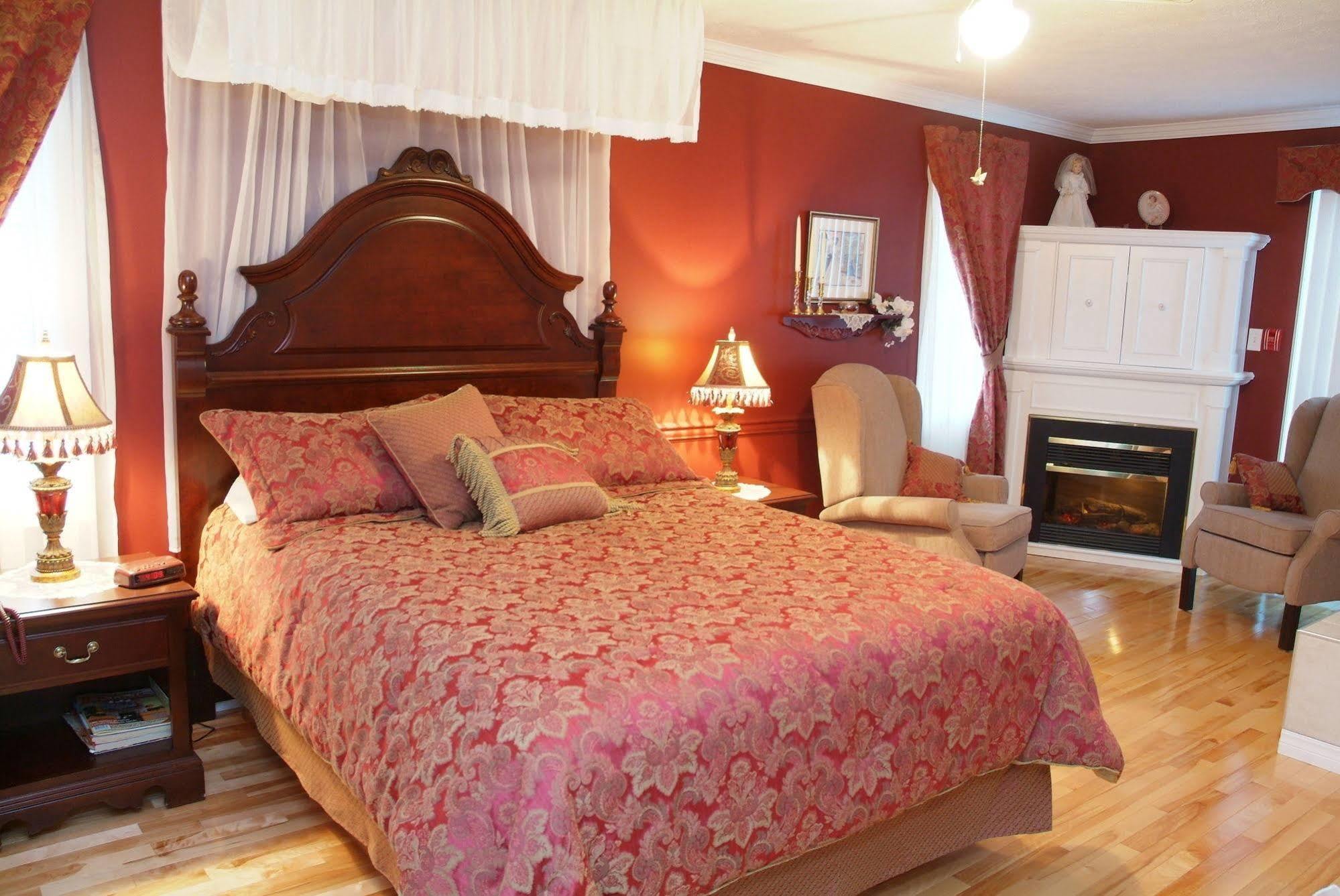 Cote'S Bed & Breakfast Grand Falls Exteriör bild